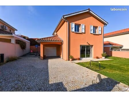 maison 5 pièces 110 m²