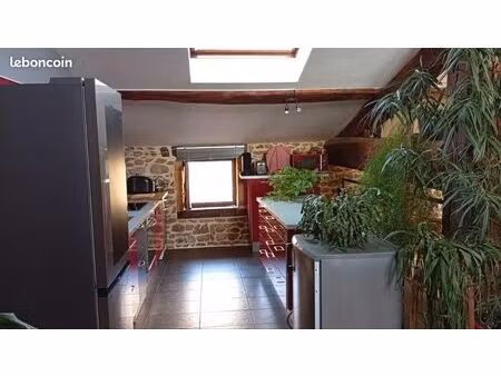 jolie maison en pierres