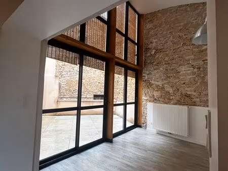 maison atypique entièrement rénovée