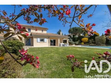 maison 7 pièces 166 m²
