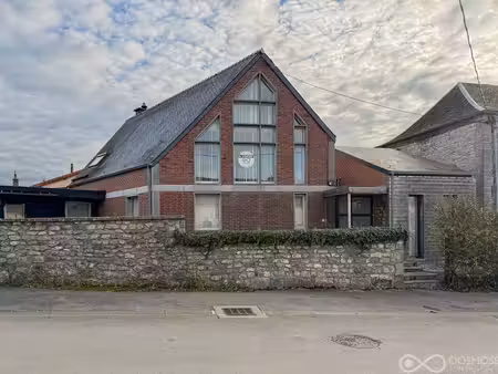 belle maison atypique au coeur d'un village à 2' de la belgique