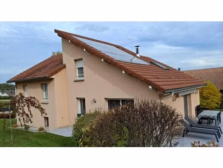nompatelize - belle maison contemporaine en parfait état