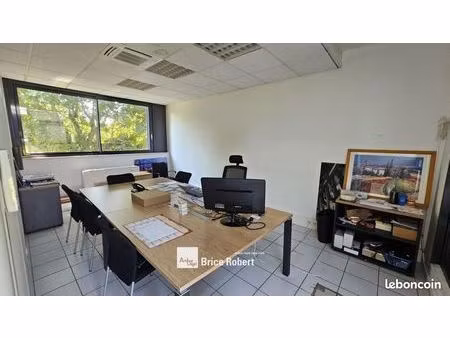 bureaux 118 m²