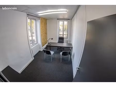 location d'un bureau privatif équipé - 12m2 - 360 ht