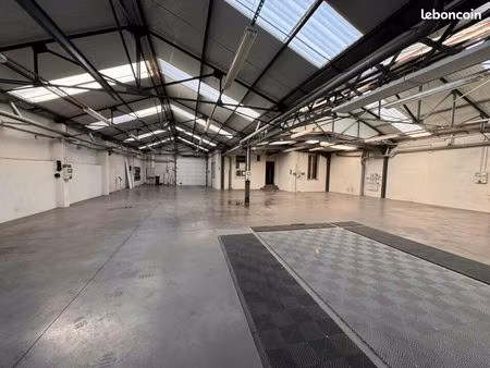 local commercial 390 m²