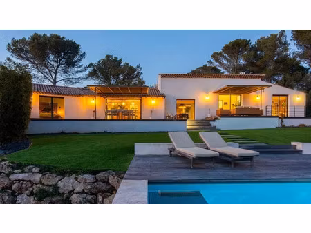 vente propriété 9 pièces 409 m² à saint-marc-jaumegarde (13100)  2 690 000 €