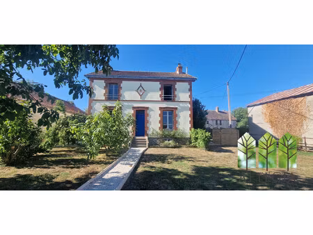 charmante maison en pierres  grange et dépendances