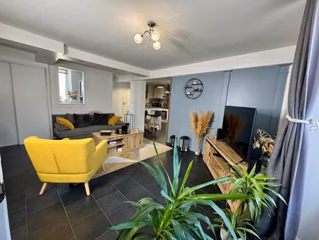appartement f3 lumineux beaux volumes copropriété fermée