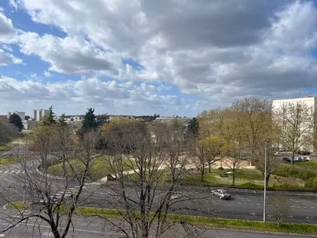 vente appartement 4 pièces 81 m² à angouleme (16000)  139 300 €
