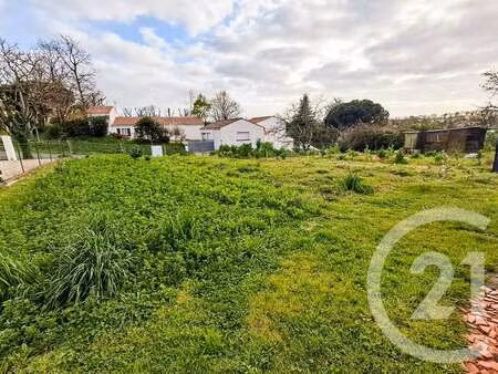 vente terrain à poiroux (85440) : à vendre / 410m² poiroux