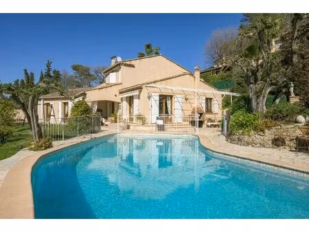 mougins - villa familiale - a pied des commerces