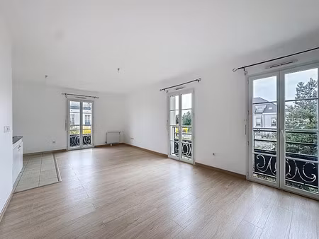 vente appartement 3 pièces 60.3 m² à saint-pierre-du-perray (91280)  199 900 €