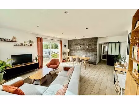 location maison  88 m² t-4 à ambarès-et-lagrave  1 250 €