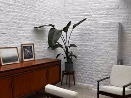 cabinet lumineux en intérieur d'îlot