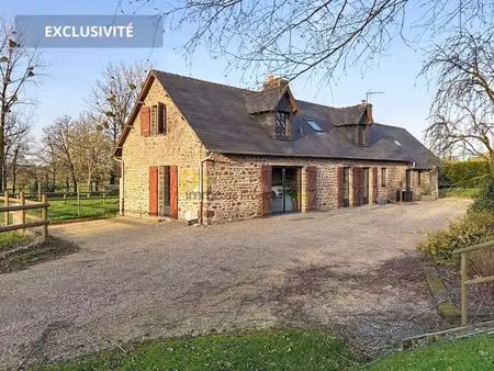 vente longère et corps de ferme à oisseau (53300) : à vendre / 130m² oisseau
