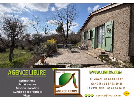 petite habitation sur grand terrain constructible sur campes
