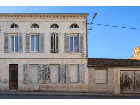 maison de caractère avec verrière - dépendances - fort potentiel ?124 m2 - 5 minutes de la