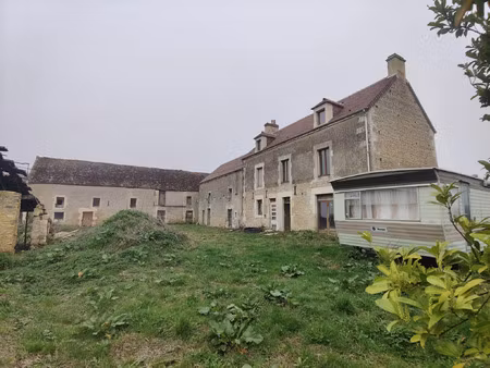 vente longère et corps de ferme à vendeuvre (14170) : à vendre / 180m² vendeuvre
