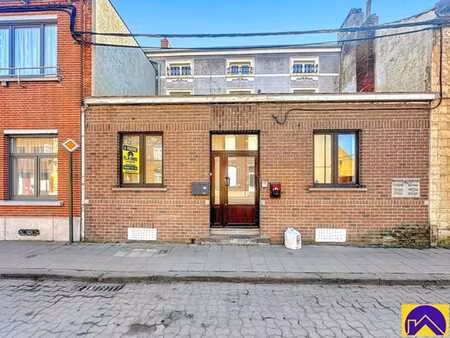 sous option -> bel immeuble de rapport 3 logements  terrasse