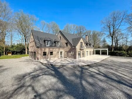 villa à vendre avec garage et terrasse   ophain-bois-seigneur-isaac (vbe02911)