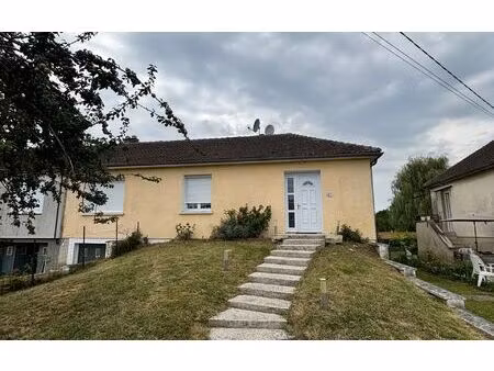 location maison  m² t-4 à guiscard  891 €