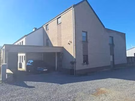 propriété d’exception à léglise (bombois 50b)