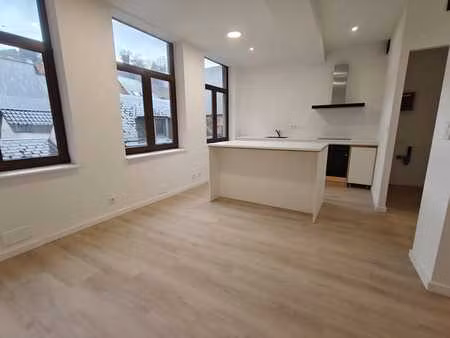 appartement lumineux rénové avec vue sur la citadelle