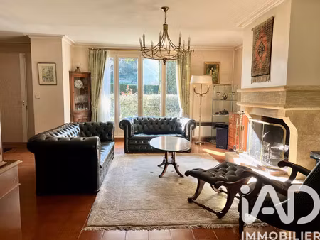 vente maison 7 pièces 160 m² le mesnil-le-roi (78600)