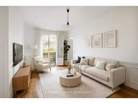 charmant 3 pièces traversant avec balcon – avenue stephen pichon (paris 13e)