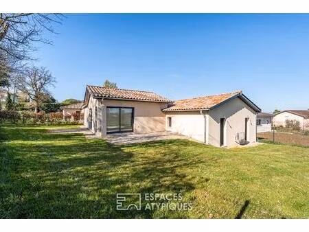 maison neuve avec jardin et garage