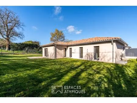 maison neuve avec jardin et garage