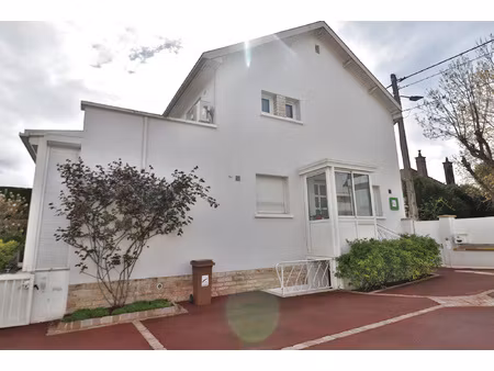 ensemble immobilier à sainte-savine