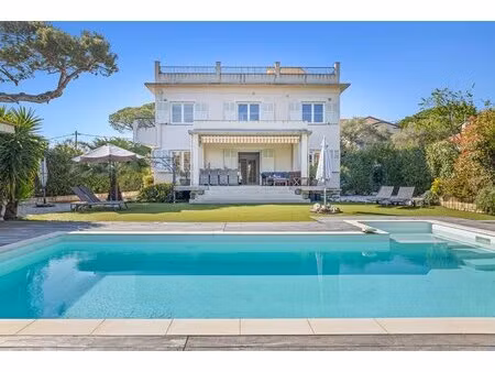juan-les pins : villa 7 chambres  toit-terrasse avec vue mer à pied des plages