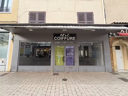 vente commerce 69 m² tarare (69170)