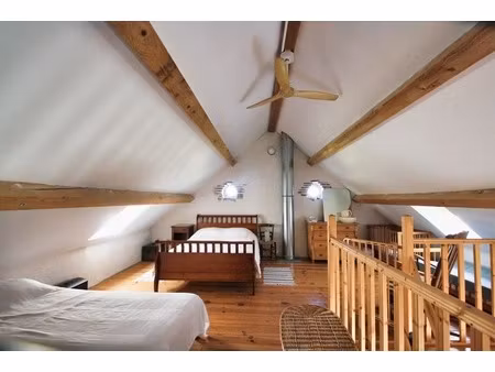 jolie longère rénovée  dans un hameau calme