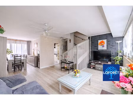 louvres - maison mitoyenne d'un côté