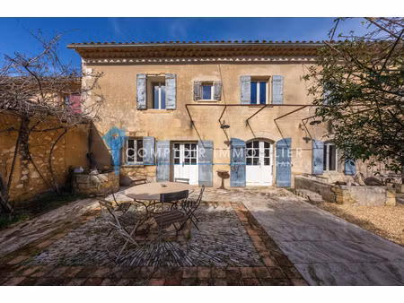 mas 7pièce(s) 4chambre(s) 180 m² robion (84440)