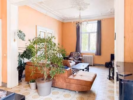 maison de maître 3 chambres avec jardin à vendre