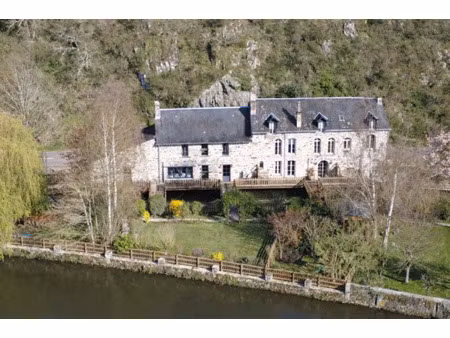 vente maison à pont-d'ouilly (14690) : à vendre / 286m² pont-d'ouilly
