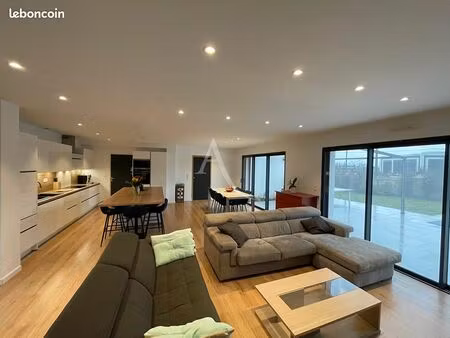 maison 7 pièces 175 m²