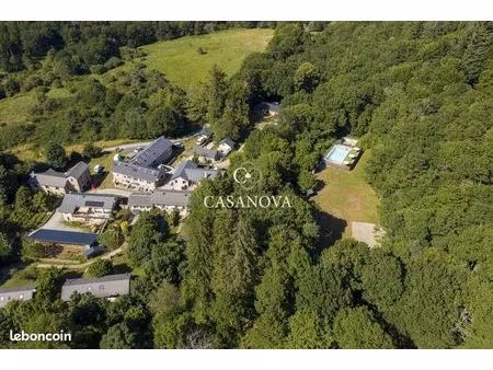 maison 17 pièces 480 m²