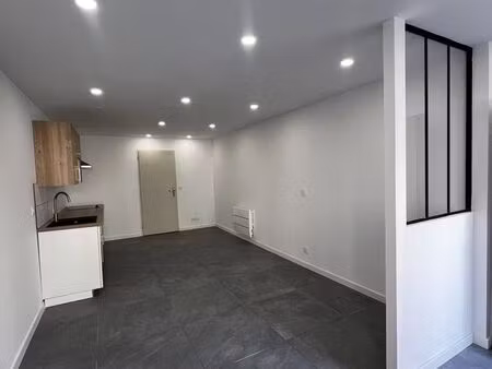 studio 1 pièce 30 m²