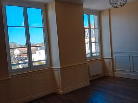 location appartement f1 1er etage