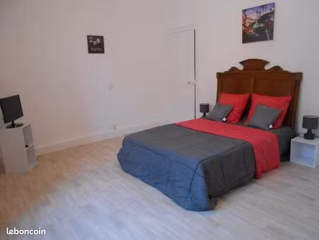 maison de caractère meublée du xixe siècle