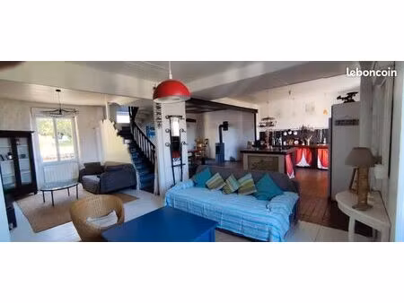 maison meublée lanvéoc dispo du 30/08/26 au 19/06/27 vue mer 4 chambres jardin terrasse