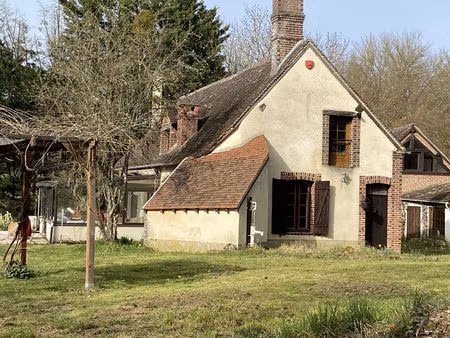 charny maison ancienne de 100 m² environ.