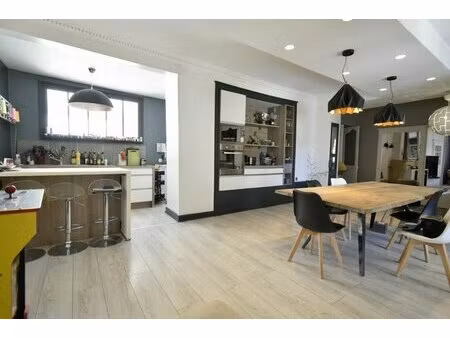 ancienne residence d?été des ducs de bourgogne