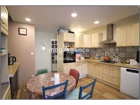 vente maison 6 pièces 159 m² à romilly-sur-seine (10100)  158 000 €