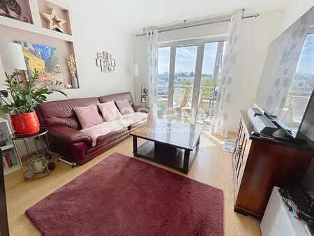 a vendre appartement de 4 pièces de 77 m2 à plaisir - quartier des sablons