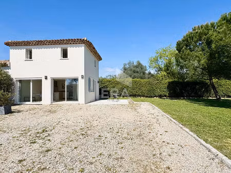 châteauneuf de grasse  location maison meublée 2 pièces.